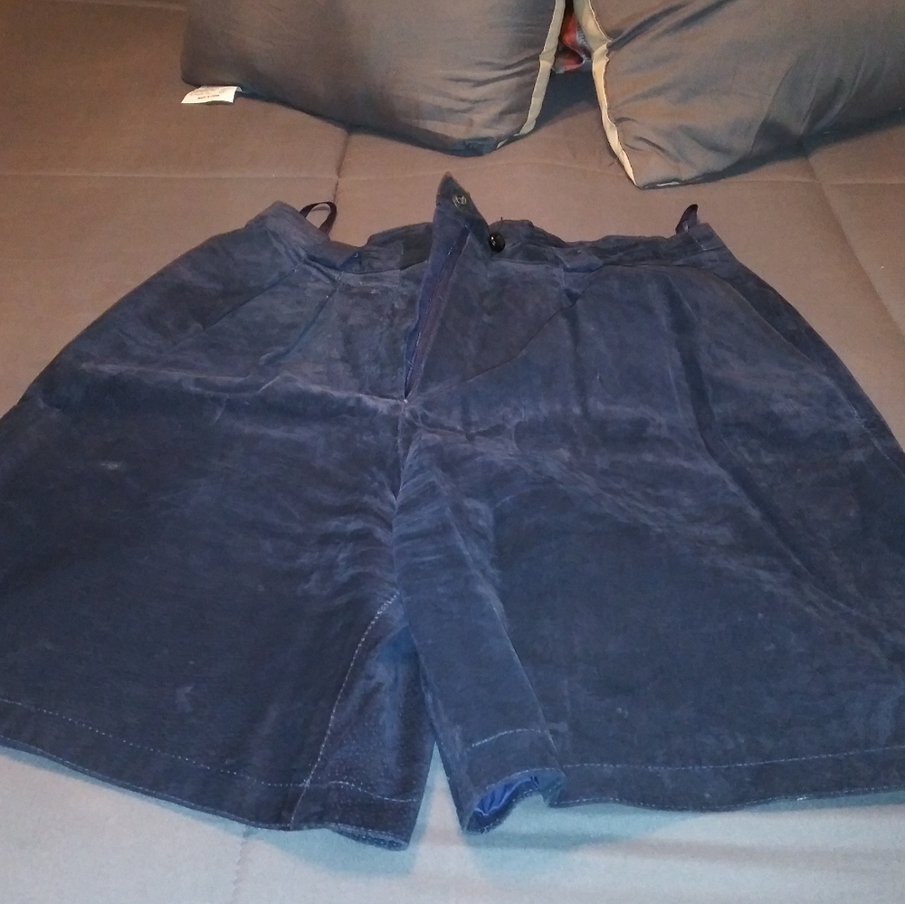 Suede shorts